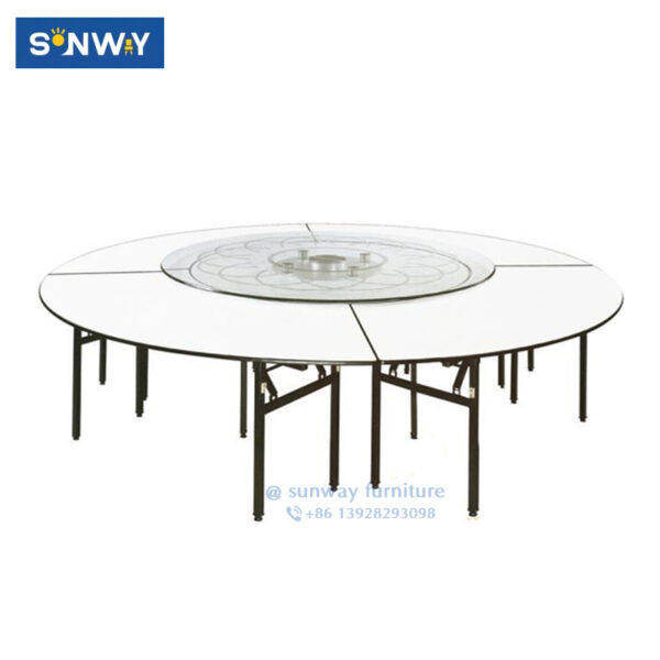 banquet table