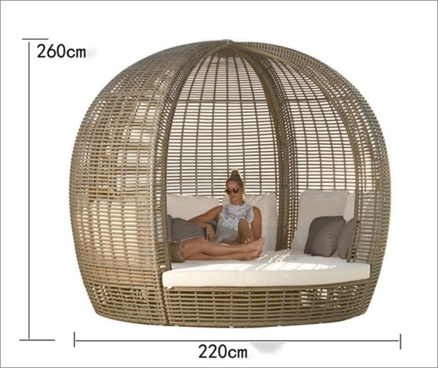 outdoor daybed