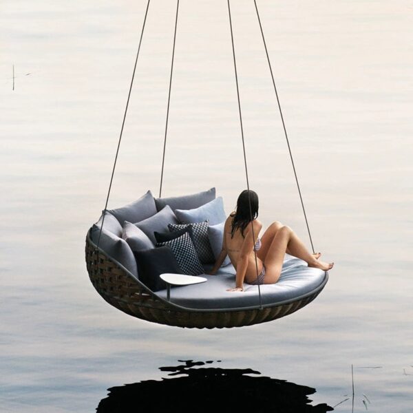 Leisure Garden Furniture Aluminum Lounge Sunbed Round Rattan Outdoor Daybed With Cushions